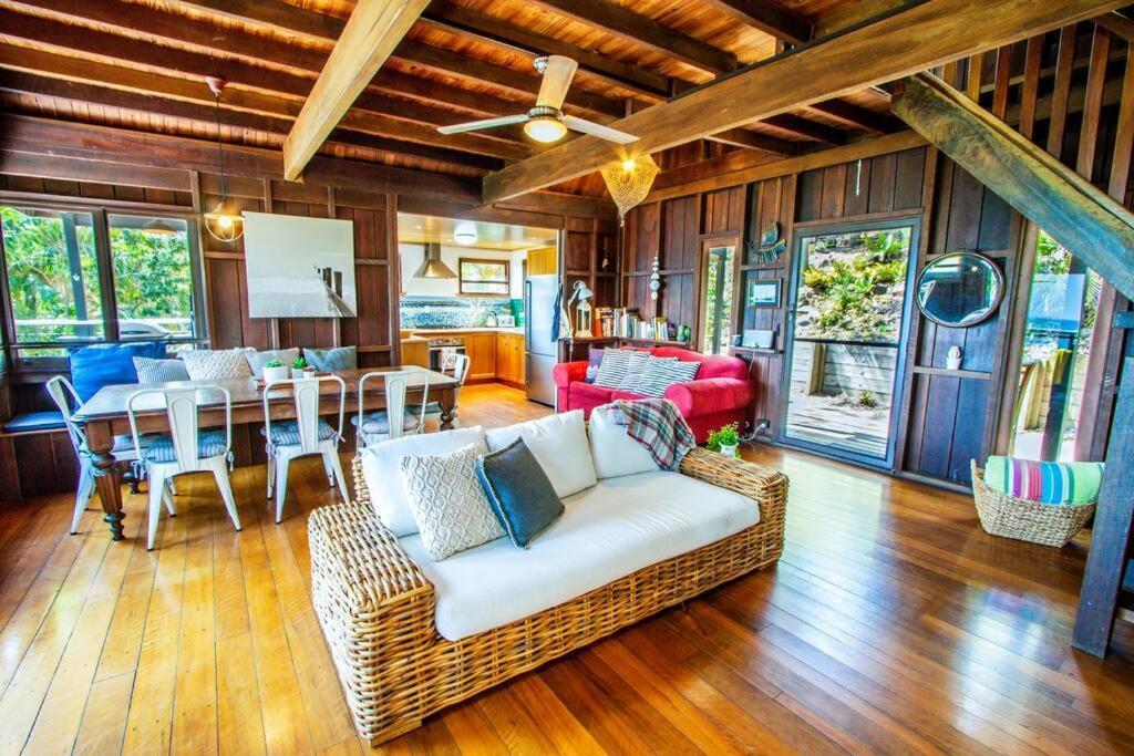 The Gallery - Beach Hideaway In Stunning 1770 Villa Seventeen Seventy Ngoại thất bức ảnh